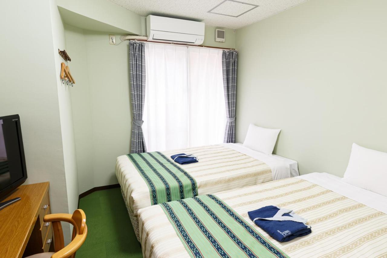 Hotel Peace Land Kume Наха Екстериор снимка