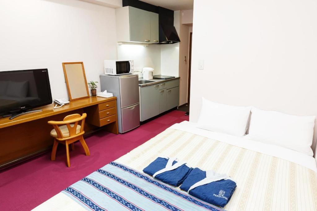 Hotel Peace Land Kume Наха Екстериор снимка